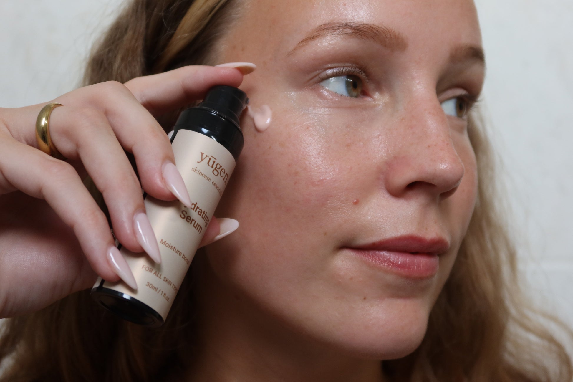 yūgen. skincare essentials Hydrating Serum