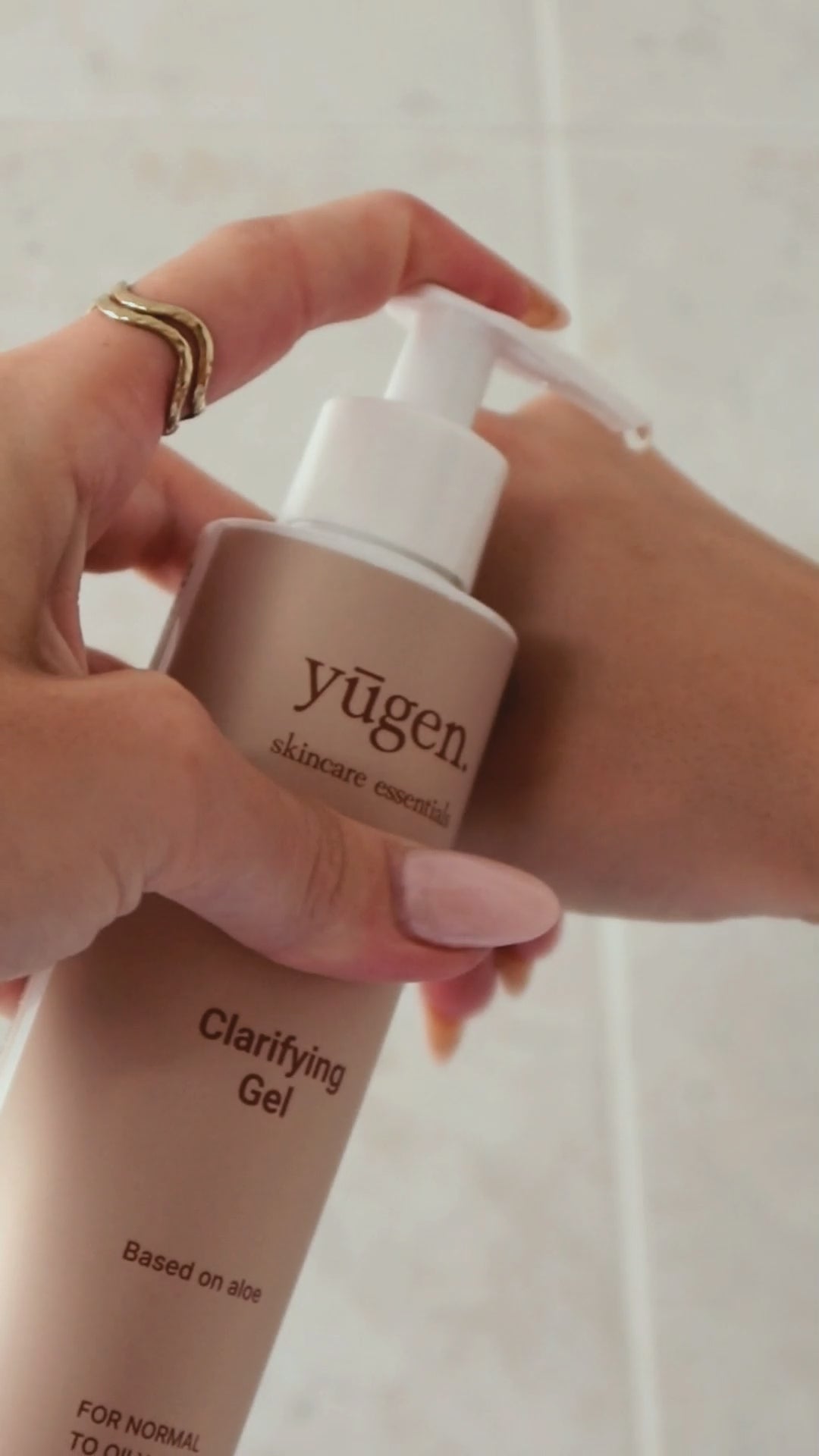 yūgen. skincare essentials Clarifying Gel